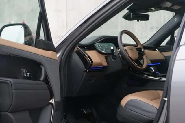 Land Rover Range Rover Sport (2024) thumbnail 19