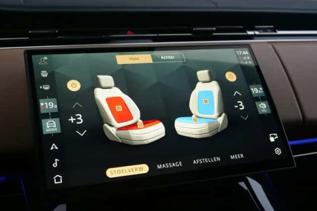 Land Rover Range Rover Sport (2024) thumbnail 23