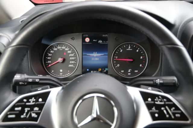 Mercedes-Benz Vito (2024) thumbnail 7