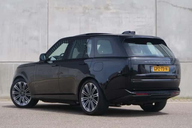 Land Rover Range Rover (2024) thumbnail 2