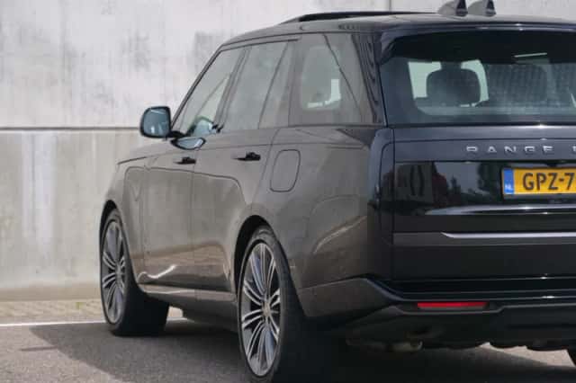 Land Rover Range Rover (2024) thumbnail 14