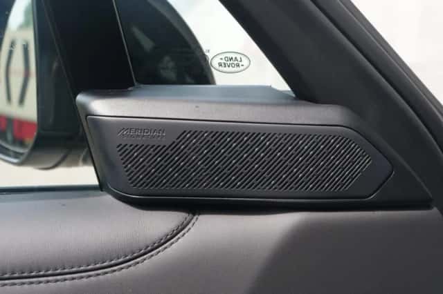 Land Rover Range Rover (2024) thumbnail 34