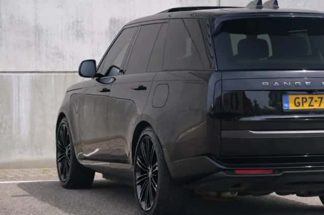 Land Rover Range Rover (2024) thumbnail 14