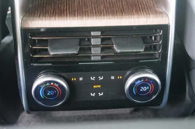 Land Rover Range Rover (2024) thumbnail 29
