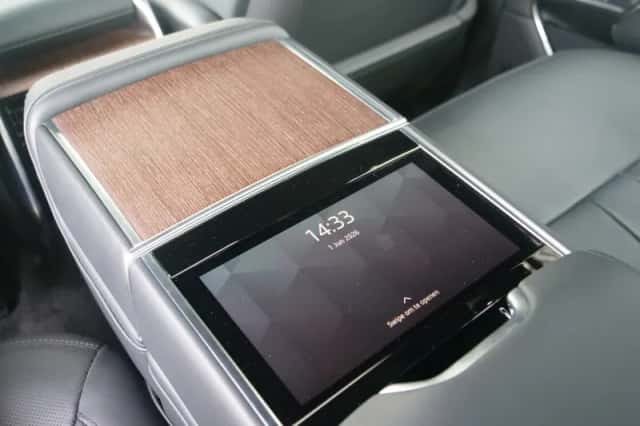 Land Rover Range Rover (2024) thumbnail 30