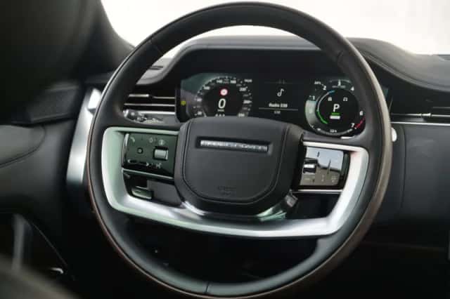 Land Rover Range Rover (2024) thumbnail 5