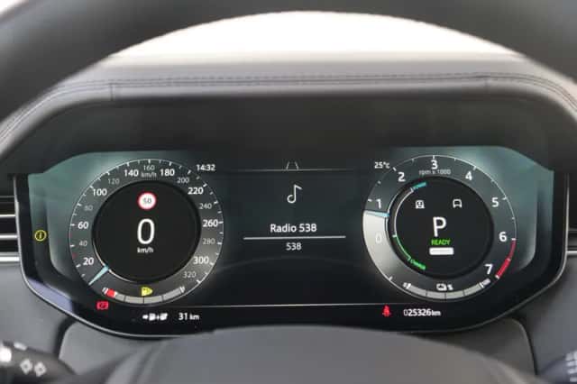 Land Rover Range Rover (2024) thumbnail 8