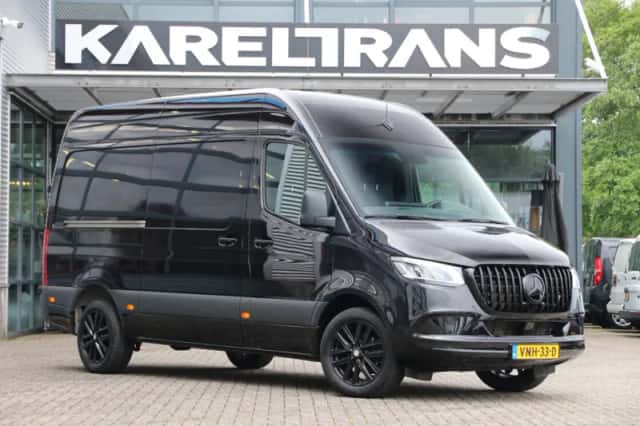 Mercedes-Benz Sprinter (2021) thumbnail 1