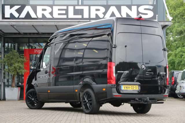 Mercedes-Benz Sprinter (2021) thumbnail 2