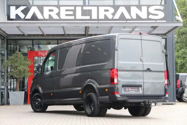 Volkswagen Crafter (2024) thumbnail 2