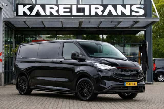 Ford Transit Custom (2024) thumbnail 1