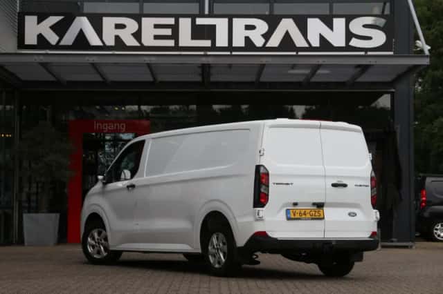 Ford Transit Custom (2024) thumbnail 2
