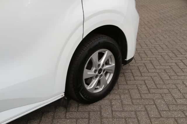 Ford Transit Custom (2024) thumbnail 6
