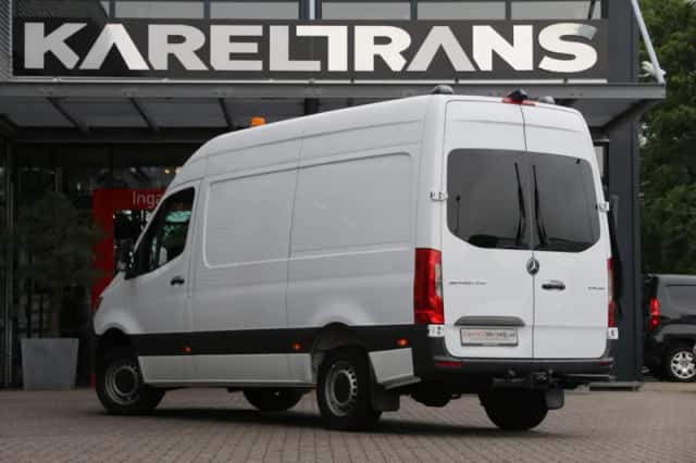 Mercedes-Benz Sprinter (2019) thumbnail 2