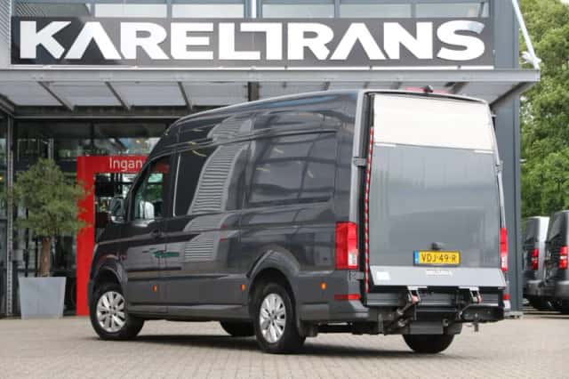 Volkswagen Crafter (2019) thumbnail 2