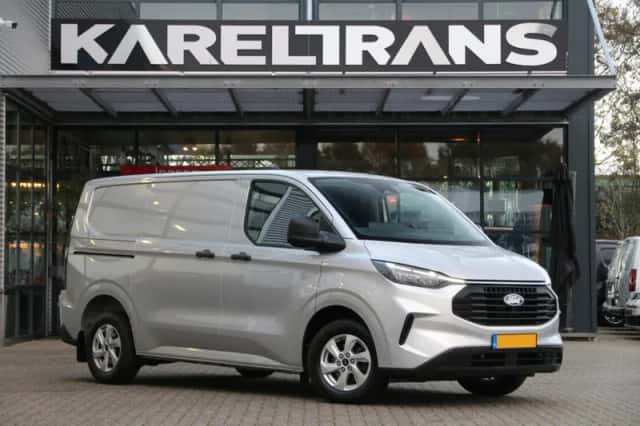 Ford Transit Custom (2024) thumbnail 1