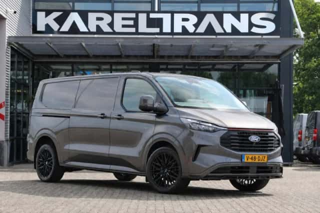 Ford Transit Custom (2024) thumbnail 1