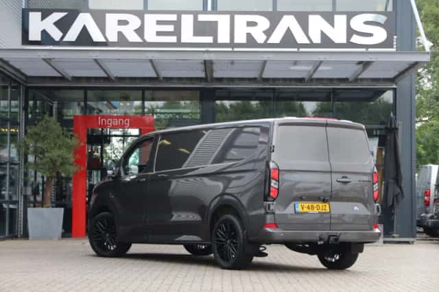 Ford Transit Custom (2024) thumbnail 2