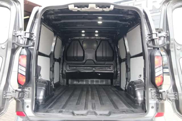 Ford Transit Custom (2024) thumbnail 4