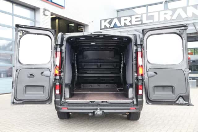 Renault Trafic (2024) thumbnail 3