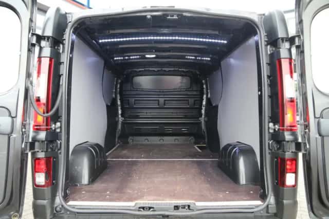 Renault Trafic (2024) thumbnail 4