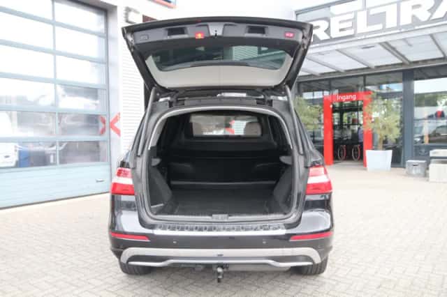 Mercedes-Benz ML-Klasse (2013) thumbnail 3