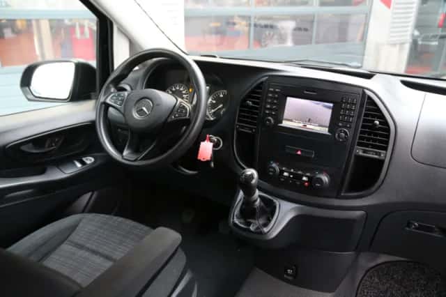 Mercedes-Benz Vito (2015) thumbnail 5