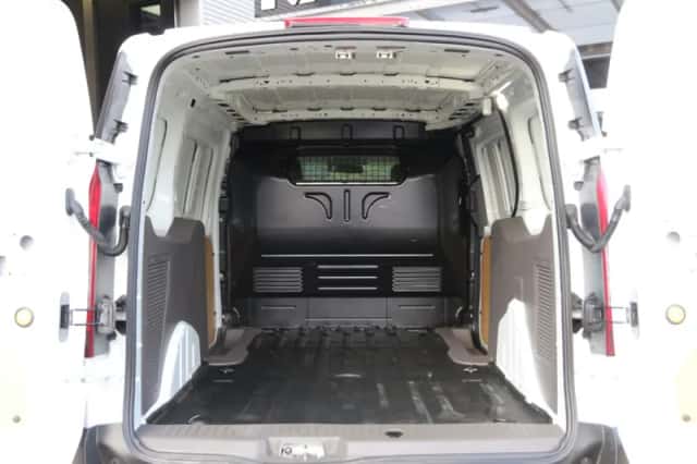 Ford Transit Connect (2023) thumbnail 4
