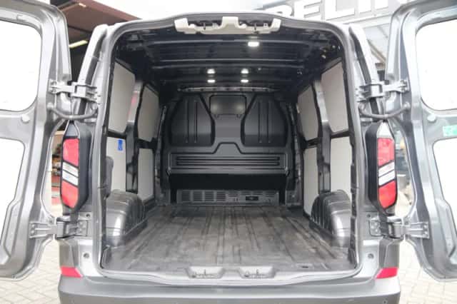 Ford Transit Custom (2024) thumbnail 4