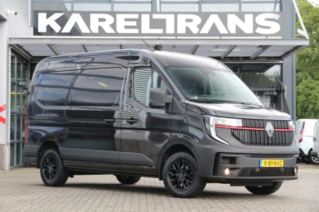 Renault Master (2024) thumbnail 1