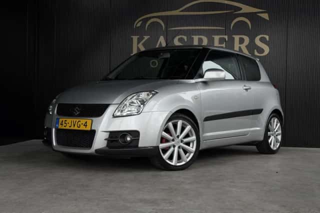 Suzuki Swift (2010) thumbnail 2