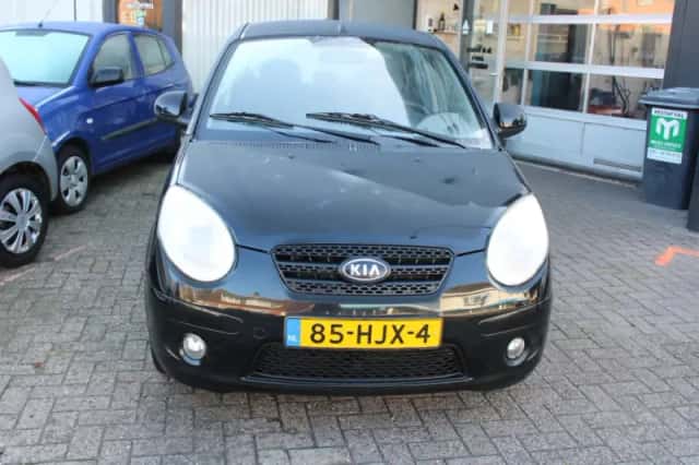 Kia Picanto (2009) thumbnail 2