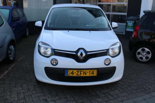 Renault Twingo (2015) thumbnail 2