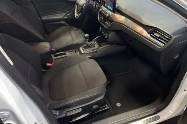 Ford Focus (2019) thumbnail 6