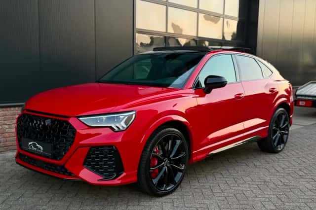 Audi Q3 (2021) thumbnail 2