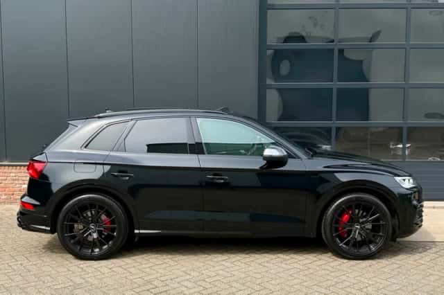 Audi Q5 (2017) thumbnail 6
