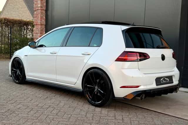 Volkswagen Golf (2019) thumbnail 4