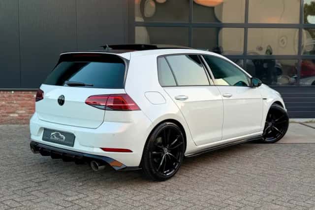 Volkswagen Golf (2019) thumbnail 5