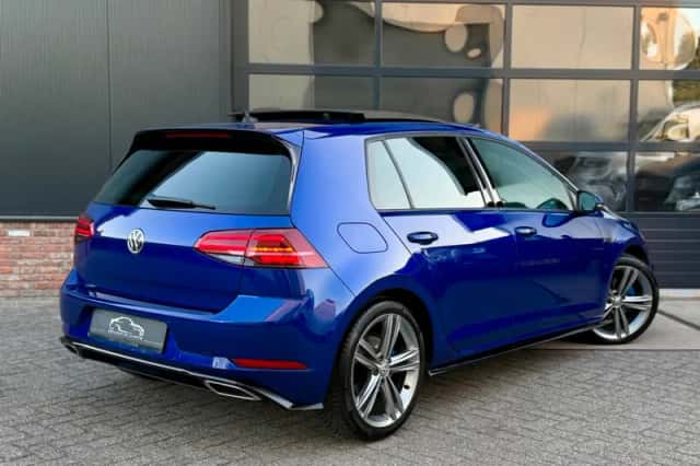 Volkswagen Golf (2019) thumbnail 3