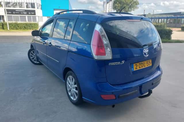 Mazda 5 (2009) thumbnail 6