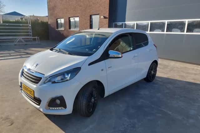 Peugeot 108 (2020) thumbnail 3