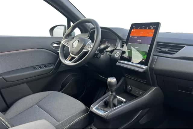 Renault Captur (2024) thumbnail 6