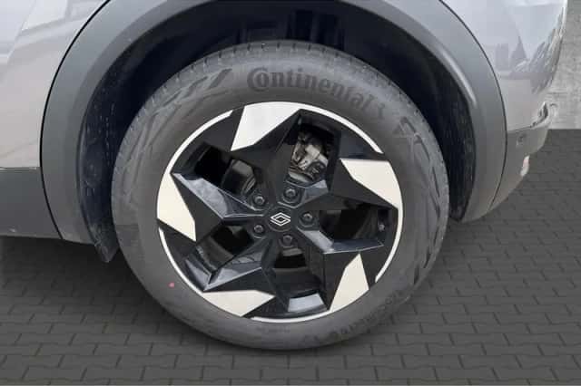 Renault Captur (2025) thumbnail 3
