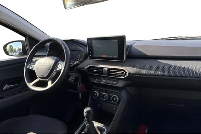 Dacia Sandero Stepway (2025) thumbnail 6