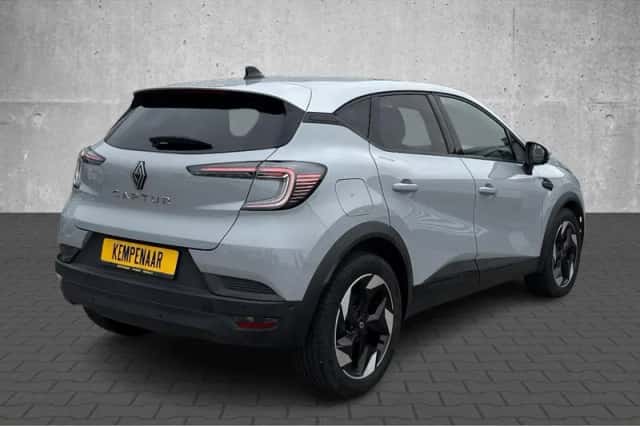 Renault Captur (2025) thumbnail 5