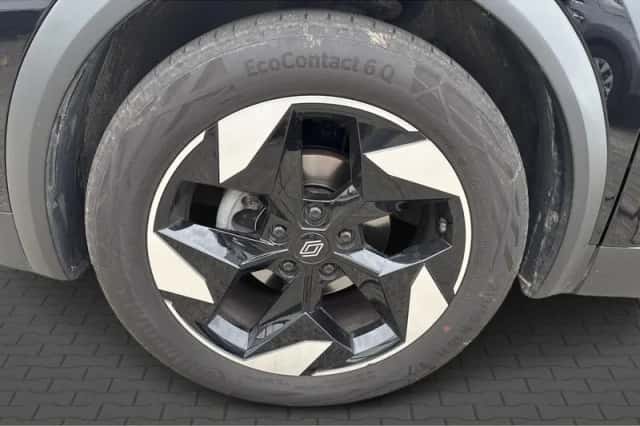 Renault Captur (2024) thumbnail 3