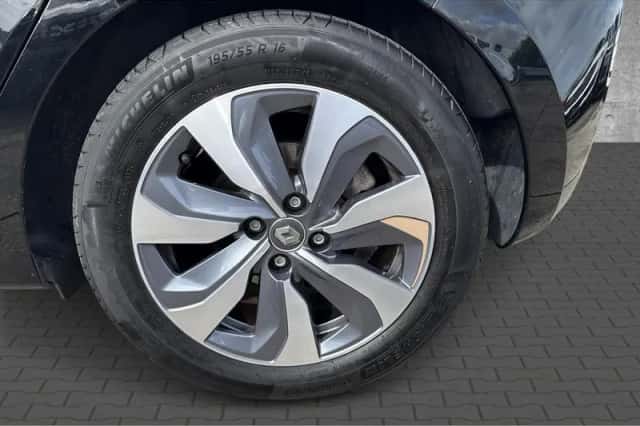 Renault Clio (2021) thumbnail 3