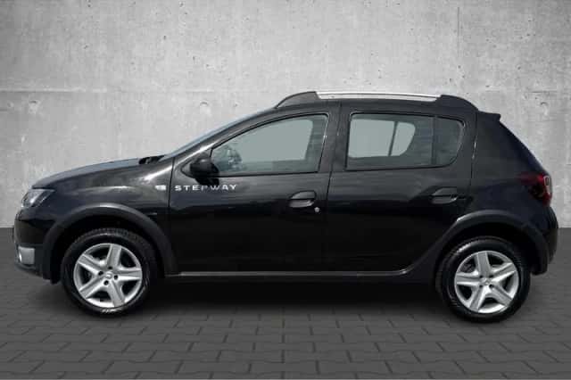 Dacia Sandero Stepway (2016) thumbnail 2