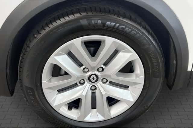Renault Captur (2021) thumbnail 3