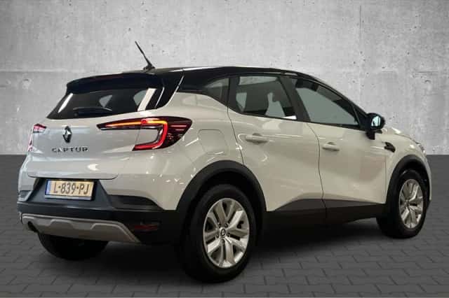 Renault Captur (2021) thumbnail 5